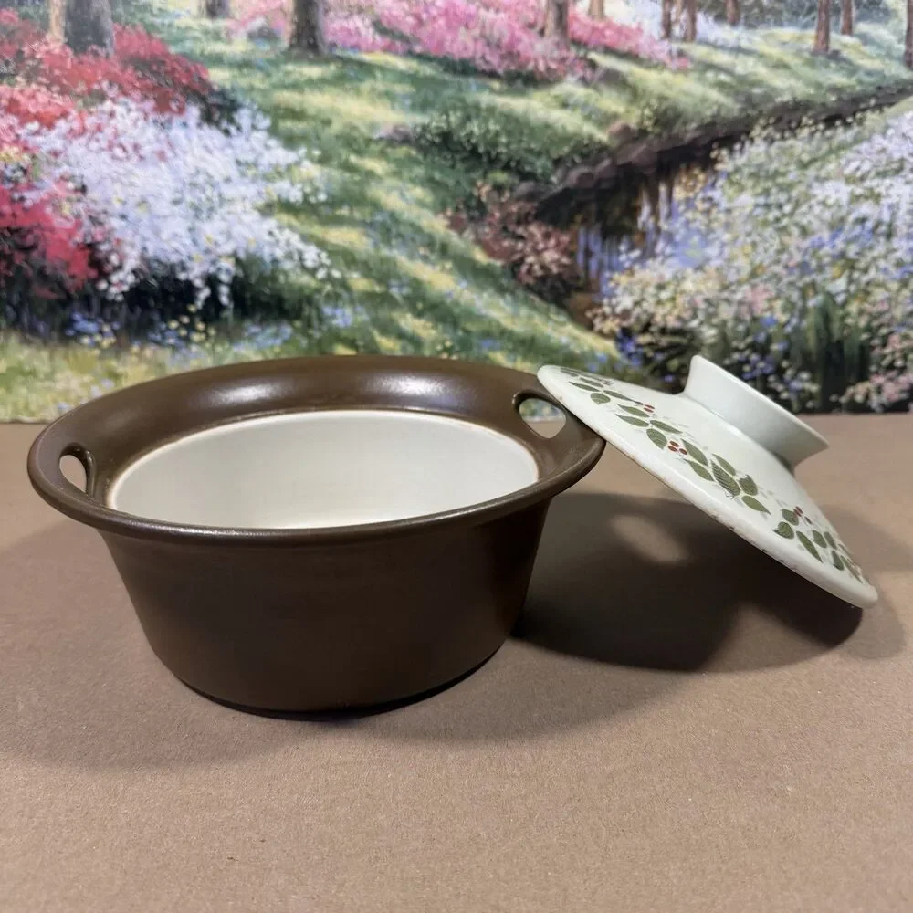 Vintage FIGGJO Flint BRAZIL Design 1qt Covered Casserole in Valcanus by Norway